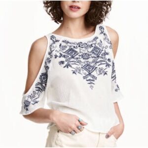 H&M Loves Coachella Boho Cold Shoulder Embroidered Top Size 2 White Navy Tassels